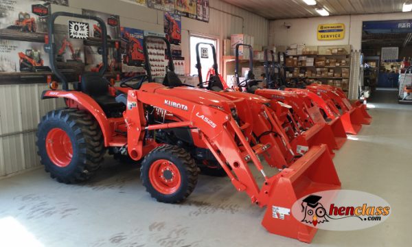 Farm tractor